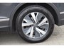 Volkswagen Tiguan 1.4 TSI eHybrid ⚡ | HUD 🖥️ | 3-Zone ❄️ | Stuurverwarming 🔥 | CarPlay 📱 | Virtual | Blindspot 👀 | ACC 🚗