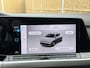 Volkswagen Golf 1.0 eTSI Life Automaat | Achteruitrijcamera | Navigatiesysteem | Metallic lak | LED verlichting | Adaptieve cruise control | Apple CarPlay/Android Auto | Lichtmetalen velgen | Parkeersensoren voor en achter
