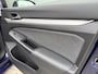 Volkswagen Golf 1.0 eTSI Life Automaat | Achteruitrijcamera | Navigatiesysteem | Metallic lak | LED verlichting | Adaptieve cruise control | Apple CarPlay/Android Auto | Lichtmetalen velgen | Parkeersensoren voor en achter