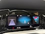 Volkswagen Golf 1.0 eTSI Life Automaat | Achteruitrijcamera | Navigatiesysteem | Metallic lak | LED verlichting | Adaptieve cruise control | Apple CarPlay/Android Auto | Lichtmetalen velgen | Parkeersensoren voor en achter