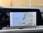 Volkswagen Golf 1.0 eTSI Life Automaat | Achteruitrijcamera | Navigatiesysteem | Metallic lak | LED verlichting | Adaptieve cruise control | Apple CarPlay/Android Auto | Lichtmetalen velgen | Parkeersensoren voor en achter