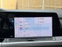 Volkswagen Golf 1.0 eTSI Life Automaat | Achteruitrijcamera | Navigatiesysteem | Metallic lak | LED verlichting | Adaptieve cruise control | Apple CarPlay/Android Auto | Lichtmetalen velgen | Parkeersensoren voor en achter