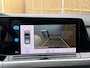 Volkswagen Golf 1.0 eTSI Life Automaat | Achteruitrijcamera | Navigatiesysteem | Metallic lak | LED verlichting | Adaptieve cruise control | Apple CarPlay/Android Auto | Lichtmetalen velgen | Parkeersensoren voor en achter
