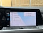 Volkswagen Golf 1.0 eTSI Life Automaat | Achteruitrijcamera | Navigatiesysteem | Metallic lak | LED verlichting | Adaptieve cruise control | Apple CarPlay/Android Auto | Lichtmetalen velgen | Parkeersensoren voor en achter