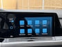 Volkswagen Golf 1.0 eTSI Life Automaat | Achteruitrijcamera | Navigatiesysteem | Metallic lak | LED verlichting | Adaptieve cruise control | Apple CarPlay/Android Auto | Lichtmetalen velgen | Parkeersensoren voor en achter