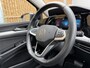Volkswagen Golf 1.0 eTSI Life Automaat | Achteruitrijcamera | Navigatiesysteem | Metallic lak | LED verlichting | Adaptieve cruise control | Apple CarPlay/Android Auto | Lichtmetalen velgen | Parkeersensoren voor en achter