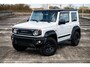 Suzuki Jimny 1.5 Stijl | 4 Persoons | Airco/Clima | Cruise Control | Navigatie | Stoelverwarming | Trekhaak |