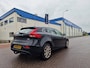 Volvo V40 1.6 D2 Momentum NAVI PSENSOR CRUISE TREKHAAK 2 X SLEUTELS