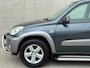 Toyota RAV4 2.0-16V VVT-i Sol 5DR 4WD 2004 Grijs LEDER|NAP