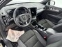 Volvo XC40 T4 Recharge Plus Dark | 19" Allseason | Elektr. verst. Stoelen | Harman Kardon | Adaptieve Cruise | BLIS | Stoel/Stuurverwarming | Parkeercamera | Keyless
