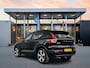 Volvo XC40 T4 Recharge Plus Dark | 19" Allseason | Elektr. verst. Stoelen | Harman Kardon | Adaptieve Cruise | BLIS | Stoel/Stuurverwarming | Parkeercamera | Keyless