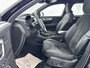Volvo XC40 T4 Recharge Plus Dark | 19" Allseason | Elektr. verst. Stoelen | Harman Kardon | Adaptieve Cruise | BLIS | Stoel/Stuurverwarming | Parkeercamera | Keyless