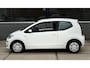 Volkswagen Up! 1.0 move up! BlueM. |Airco |NAVI |Nieuwe APK