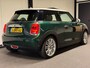 MINI Cooper Mini 1.5 Chili (PANO, LEDER, HUD, STOELVERWARMING, PARKEERSENSOREN)