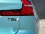 Volvo V60 T8 R Recharge AWD Ultra Dark | Flash Green | Polestar Optimalisatie | Heico | Panoramadak | 20 inch | Stylingskit |
