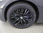 BMW 3-Serie Touring 330e xDrive High Executive | M-Pakket | Shadow Line | LED | Panoramadak | Sportstoelen | Stoelverwarming V+ A | 360 Camera | DAB | Adaptieve Cruise Control | Sfeerverlichting | Harman/Kardon | Ele. kofferdeksel |