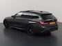 BMW 3-Serie Touring 330e xDrive High Executive | M-Pakket | Shadow Line | LED | Panoramadak | Sportstoelen | Stoelverwarming V+ A | 360 Camera | DAB | Adaptieve Cruise Control | Sfeerverlichting | Harman/Kardon | Ele. kofferdeksel |