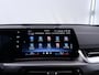 BMW iX1 eDrive20 67 kWh M-Pakket | SOH 98% | Panormadak | Sportstoelen | Curved Display | Harman/Kardon | Camera | Apple CarPlay/Android Auto | Ele.verstelbare stoelen + Geheugen | Ele. kofferdeksel |