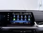 BMW iX1 eDrive20 67 kWh M-Pakket | SOH 98% | Panormadak | Sportstoelen | Curved Display | Harman/Kardon | Camera | Apple CarPlay/Android Auto | Ele.verstelbare stoelen + Geheugen | Ele. kofferdeksel |