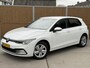 Volkswagen Golf 1.0 TSI Life Business Stoel- en stuurverwarming | LED verlichting | Adaptieve cruise control | Climate control | Navigatiesysteem | Ergoactive bestuurdersstoel | DAB | Parkeersensoren voor en achter | Spiegels elektrisch inklapbaar