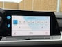 Volkswagen Golf 1.0 TSI Life Business Stoel- en stuurverwarming | LED verlichting | Adaptieve cruise control | Climate control | Navigatiesysteem | Ergoactive bestuurdersstoel | DAB | Parkeersensoren voor en achter | Spiegels elektrisch inklapbaar