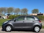 Toyota Yaris 1.0 VVTi Acces 5-Drs Stuurbekrachtiging Electric pakket Audio-CD/MP3 ABS EBD Colorpakket Dealeronderhoud Nieuwe Apk!