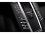 Porsche Macan 2.0 / NL Auto / Dealer onderhouden / Panoramadak / Camera / Luchtvering / Sportdesign+Chrono / 21'' / Adaptieve stoelen / CarPlay / Bose / DAB / Stoelverwarming / ACC