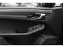 Porsche Macan 2.0 / NL Auto / Dealer onderhouden / Panoramadak / Camera / Luchtvering / Sportdesign+Chrono / 21'' / Adaptieve stoelen / CarPlay / Bose / DAB / Stoelverwarming / ACC