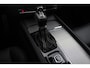 Volvo V60 2.0 T5 R-Design / Trekhaak / Panoramadak / Camera / Leder / Harman Kardon / 20'' / Keyless / CarPlay / Stuurverwarming / Stoelverwarming 4x / DAB / Dodehoek / Cruise Control