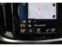 Volvo V60 2.0 T5 R-Design / Trekhaak / Panoramadak / Camera / Leder / Harman Kardon / 20'' / Keyless / CarPlay / Stuurverwarming / Stoelverwarming 4x / DAB / Dodehoek / Cruise Control