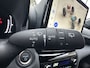 Toyota Yaris Cross 1.5 Hybrid 130 Dynamic + Comfort Pack dodehoekdetectie / stoelverwarming / stuurwielverwarming / parkeersensoren voor + achter / Navigatie / Apple Carplay / Android Auto / parkeercamera / 10 jaar Toyota garantie / rijklaarprijs incl. Toyota Pechhulppas