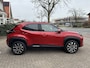 Toyota Yaris Cross 1.5 Hybrid 130 Dynamic + Comfort Pack dodehoekdetectie / stoelverwarming / stuurwielverwarming / parkeersensoren voor + achter / Navigatie / Apple Carplay / Android Auto / parkeercamera / 10 jaar Toyota garantie / rijklaarprijs incl. Toyota Pechhulppas