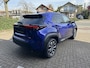 Toyota Yaris Cross 1.5 Hybrid 130 Dynamic + Comfort Pack dodehoekdetectie / stoelverwarming / stuurwielverwarming / parkeersensoren voor + achter / Navigatie / Apple Carplay / Android Auto / parkeercamera / 10 jaar Toyota garantie / rijklaarprijs incl. Toyota Pechhulppas