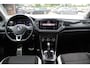 Volkswagen T-Roc 1.5 TSI Sport / Trekhaak / Camera / Virtual Cockpit / Keyless / 17'' / CarPlay / Stuur+Stoelverwarming / DAB / ACC