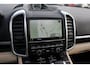 Porsche Cayenne 3.0 S E-Hybrid / Trekhaak / Panoramadak / Luxe Leder / Luchtvering / Bose / 21'' / Keyless / Sportchrono / Stuurverwarming / Stoelventilatie / Stoelverwarming 4x / DAB / ACC