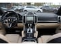 Porsche Cayenne 3.0 S E-Hybrid / Trekhaak / Panoramadak / Luxe Leder / Luchtvering / Bose / 21'' / Keyless / Sportchrono / Stuurverwarming / Stoelventilatie / Stoelverwarming 4x / DAB / ACC