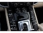 Porsche Cayenne 3.0 S E-Hybrid / Trekhaak / Panoramadak / Luxe Leder / Luchtvering / Bose / 21'' / Keyless / Sportchrono / Stuurverwarming / Stoelventilatie / Stoelverwarming 4x / DAB / ACC