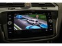 Volkswagen Tiguan R-Line Business+ 1.5 TSI 150pk DSG Automaat Trekhaak, Panoramadak, Adaptive cruise control, Black style, Achteruitrijcamera, LED matrix koplampen