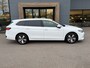 Volkswagen Passat Variant 1.5 eHybrid Business | Dode hoek | Camera | Trekhaak | Head-up | Rijklaar incl. 1 jaar Bovag garantie