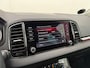Skoda Karoq 1.5 TSI ACT Style | Adaptive cruise | Stoelverwarming | CarPlay | Camera | Parkeersensoren achter | Trekhaak