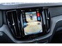 Volvo XC60 2.0 T6 Plug-in Hybrid AWD Ultra Black Edition | PHEV Long Range | Trekhaak | 360 Graden Camera | Gelamineerd Glas | Panoramadak | Head-up Display | Cruise Control Adaptief | Harman Kardon Audio | Sportstoelen