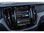 Volvo XC60 2.0 T6 Plug-in Hybrid AWD Ultra Black Edition | PHEV Long Range | Trekhaak | 360 Graden Camera | Gelamineerd Glas | Panoramadak | Head-up Display | Cruise Control Adaptief | Harman Kardon Audio | Sportstoelen