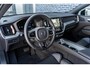 Volvo XC60 2.0 T6 Plug-in Hybrid AWD Ultra Black Edition | PHEV Long Range | Trekhaak | 360 Graden Camera | Gelamineerd Glas | Panoramadak | Head-up Display | Cruise Control Adaptief | Harman Kardon Audio | Sportstoelen