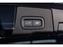 Volvo XC60 2.0 T6 Plug-in Hybrid AWD Ultra Black Edition | PHEV Long Range | Trekhaak | 360 Graden Camera | Gelamineerd Glas | Panoramadak | Head-up Display | Cruise Control Adaptief | Harman Kardon Audio | Sportstoelen