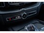 Volvo XC60 2.0 T6 Plug-in Hybrid AWD Ultra Black Edition | PHEV Long Range | Trekhaak | 360 Graden Camera | Gelamineerd Glas | Panoramadak | Head-up Display | Cruise Control Adaptief | Harman Kardon Audio | Sportstoelen
