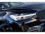 Volvo XC60 2.0 T6 Plug-in Hybrid AWD Ultra Black Edition | PHEV Long Range | Trekhaak | 360 Graden Camera | Gelamineerd Glas | Panoramadak | Head-up Display | Cruise Control Adaptief | Harman Kardon Audio | Sportstoelen