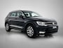 Volkswagen Tiguan 1.4 TSI ACT Connected Series | Adaptive cruise | Stoel & stuurverwarming | Parkeersensoren | Trekhaak
