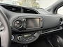 Toyota Yaris 1.5 Hybrid Bi-Tone Plus Automaat 5-deurs | Navi | NL auto
