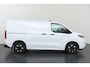 Ford E-Transit Custom 320 L1H1 Trend 71 kWh | Rijbereik 344 km | 10 stuks snel uit voorraad leverbaar | Apple Car Play | Cruise Control | Achteruitrijcamera | Warmtepomp | Parkeersensoren voor en achter
