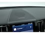 Volvo XC60 T8 Plug-in hybrid Plus Black Edition Luchtvering | Stoelventilatie | Elek. Trekhaak | Pano | Memroy seats | H&K Audio